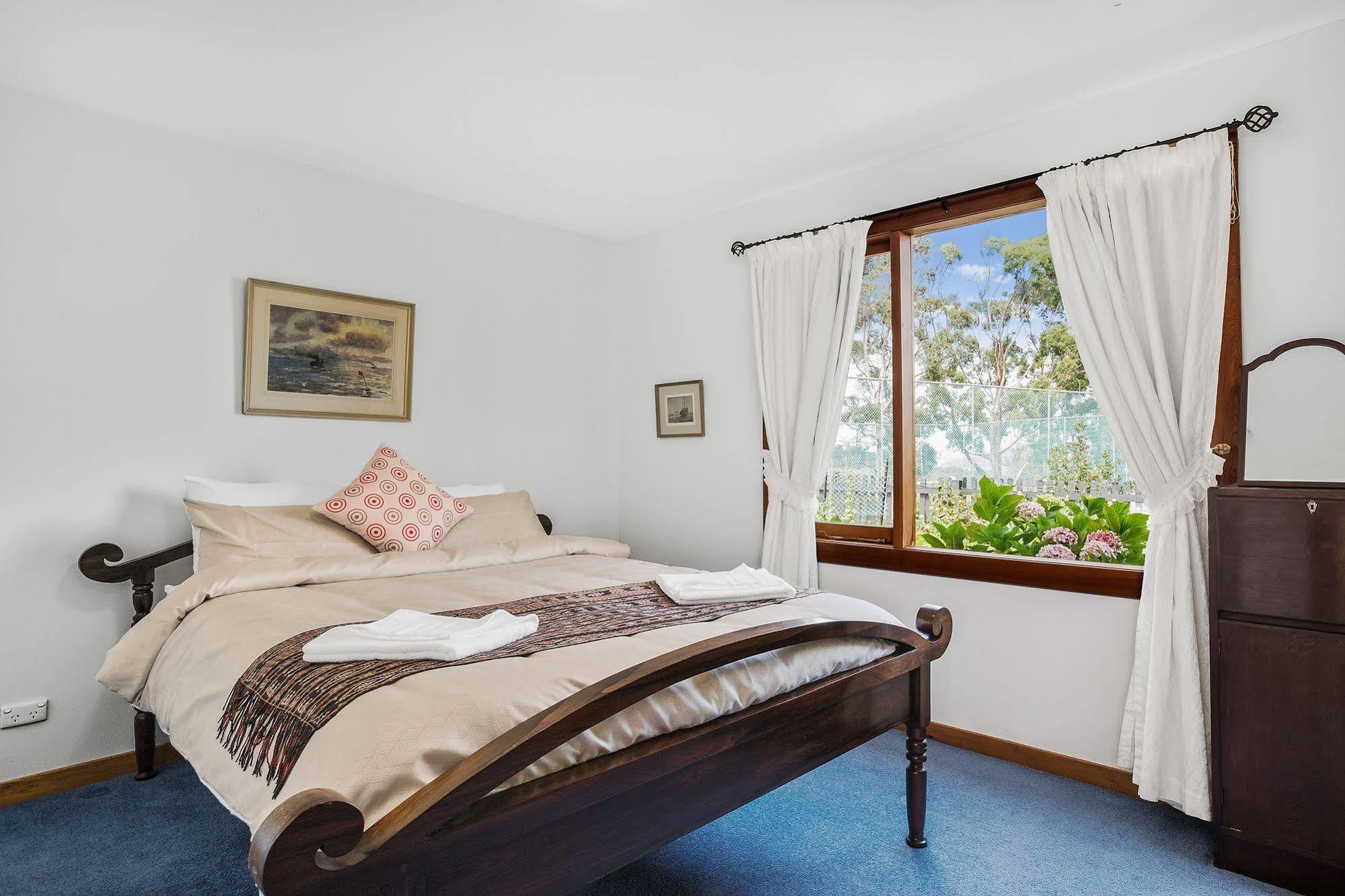 Brightwater Bed And Breakfast Tinderbox Exterior photo